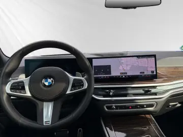 BMW X5 xDrive40i M Sport AHK Pano DAProf. Standhzg.