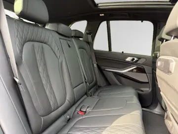 BMW X5 xDrive40i M Sport AHK Pano DAProf. Standhzg.