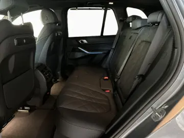BMW X5 xDr50e M Sport DAPro 2-Achs AktivL Pano AHK