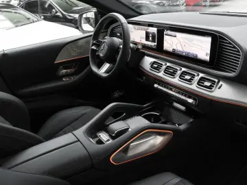 MERCEDES-BENZ GLE 400 e 4M Cp AMG-Sport Pano AHK Bur…