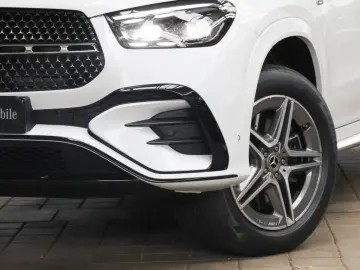 MERCEDES-BENZ GLE 400 e 4M Cp AMG-Sport Pano AHK Bur…