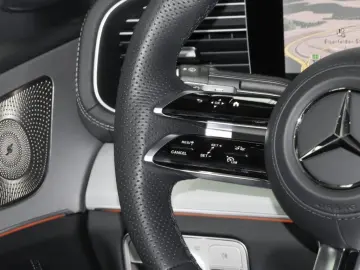 MERCEDES-BENZ GLE 400 e 4M Cp AMG-Sport Pano AHK Bur…