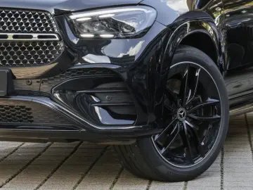 MERCEDES-BENZ GLE 400 e 4M Cp AMG-Sport Pano AHK Sit…