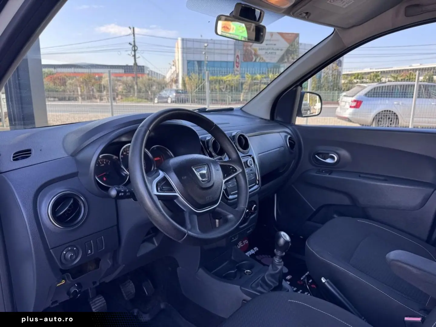 Dacia Lodgy