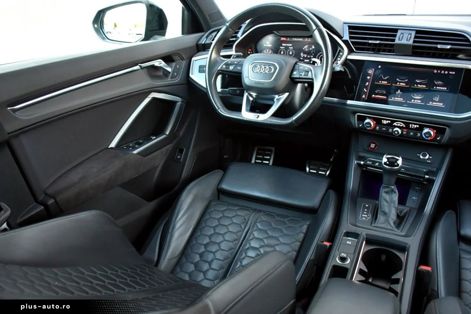 Audi Audi-Rsq3