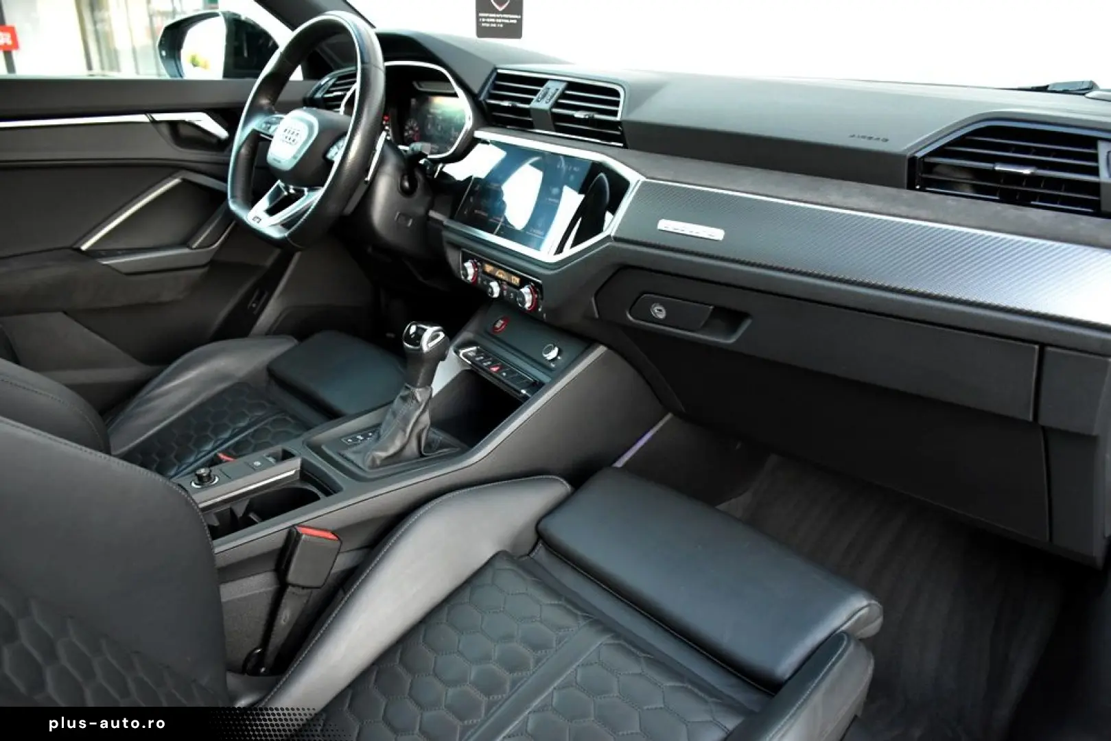 Audi Audi-Rsq3
