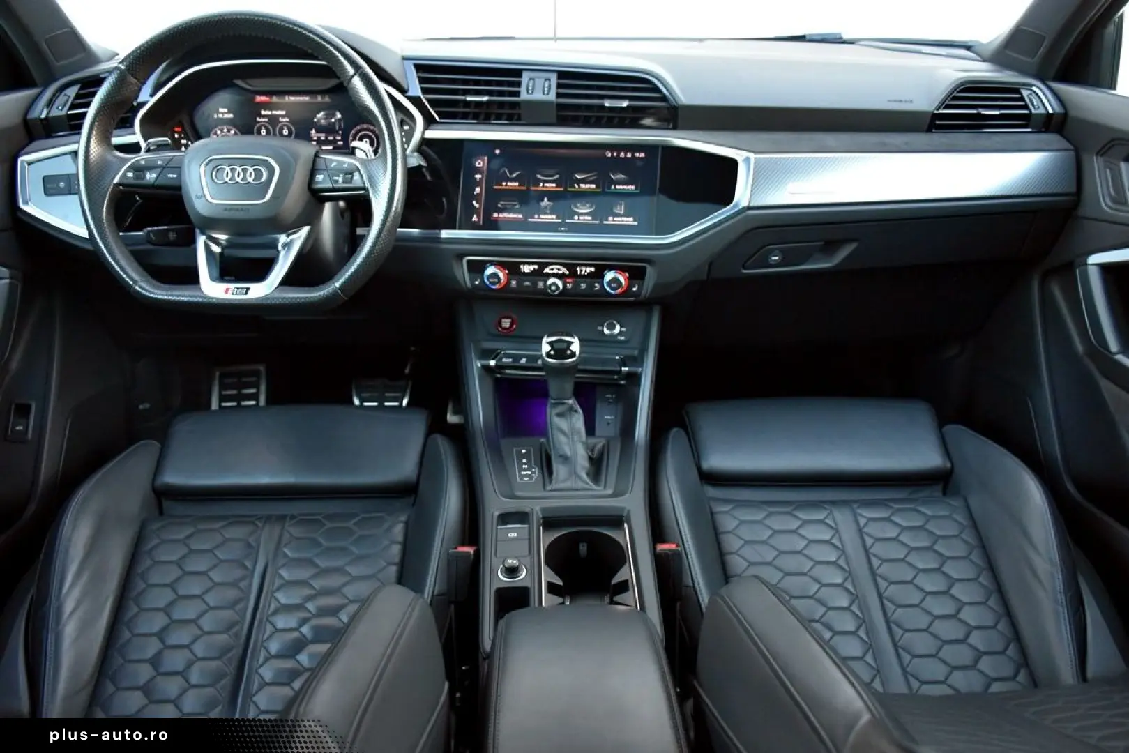 Audi Audi-Rsq3