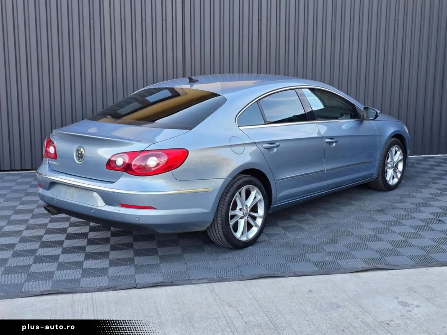 Volkswagen Passat-Cc