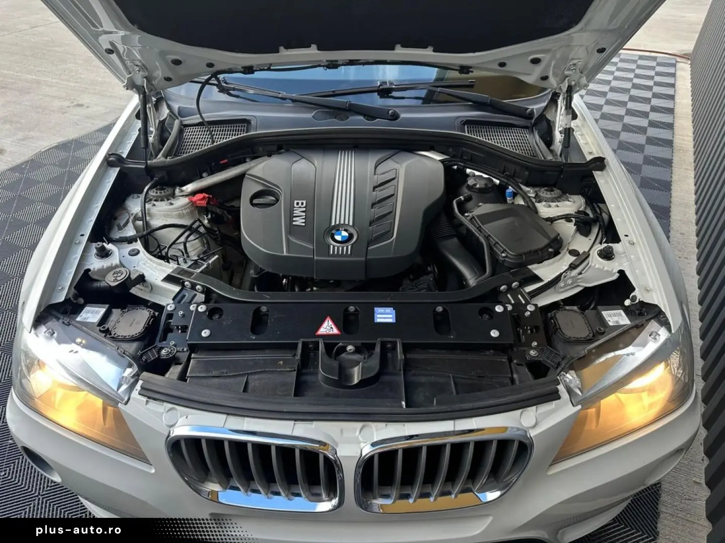 BMW X3 2012 — imagine 9