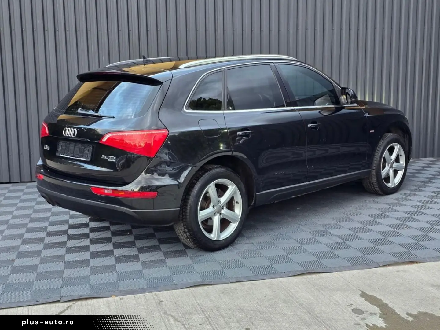 AUDI Q5 2.0 TDI QUATTRO AUTOMAT S-LINE    VINDEM IN RATE AVA