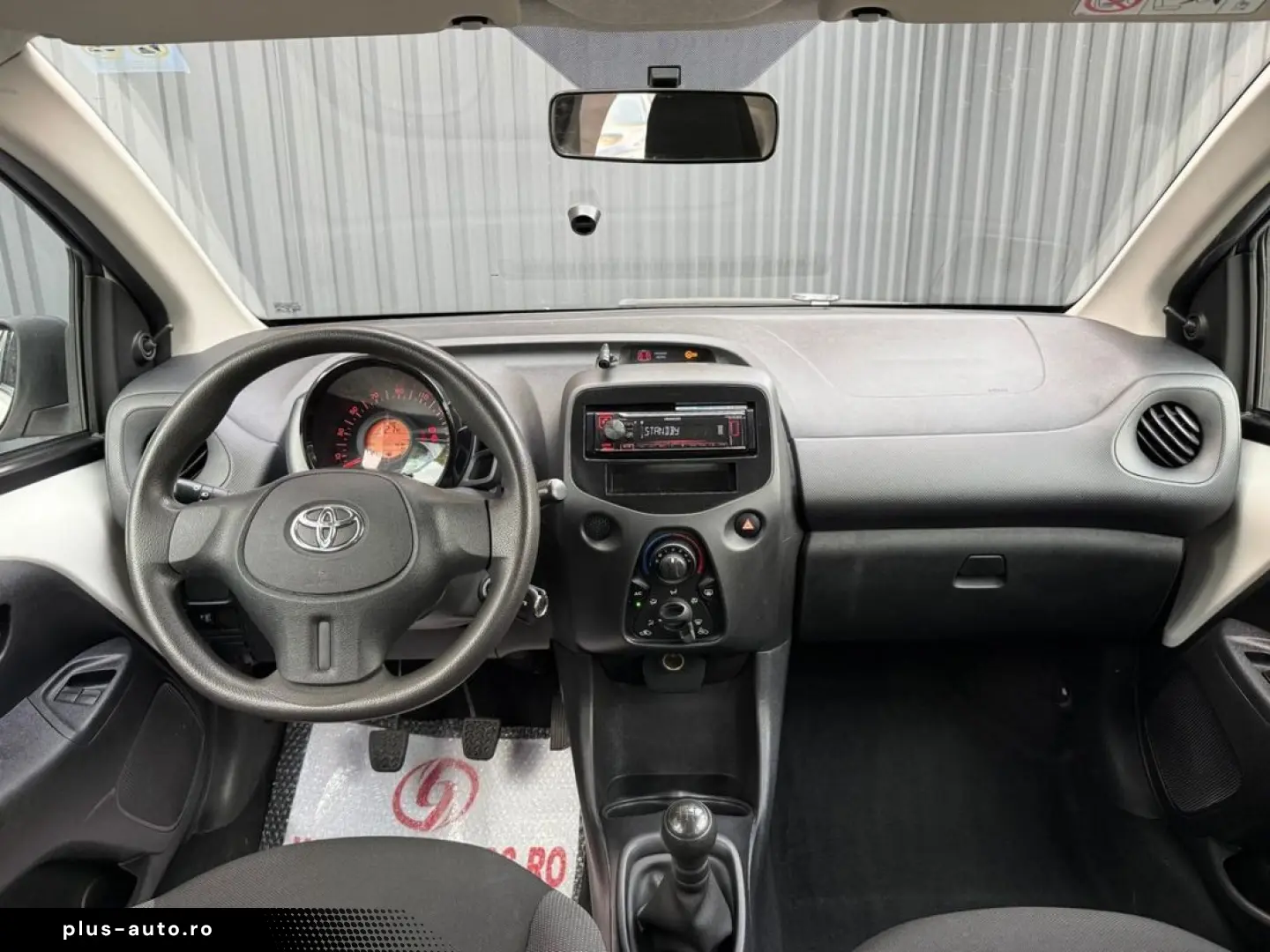 TOYOTA AYGO 1.0 BENZINA    VINDEM IN RATE AVANS 0