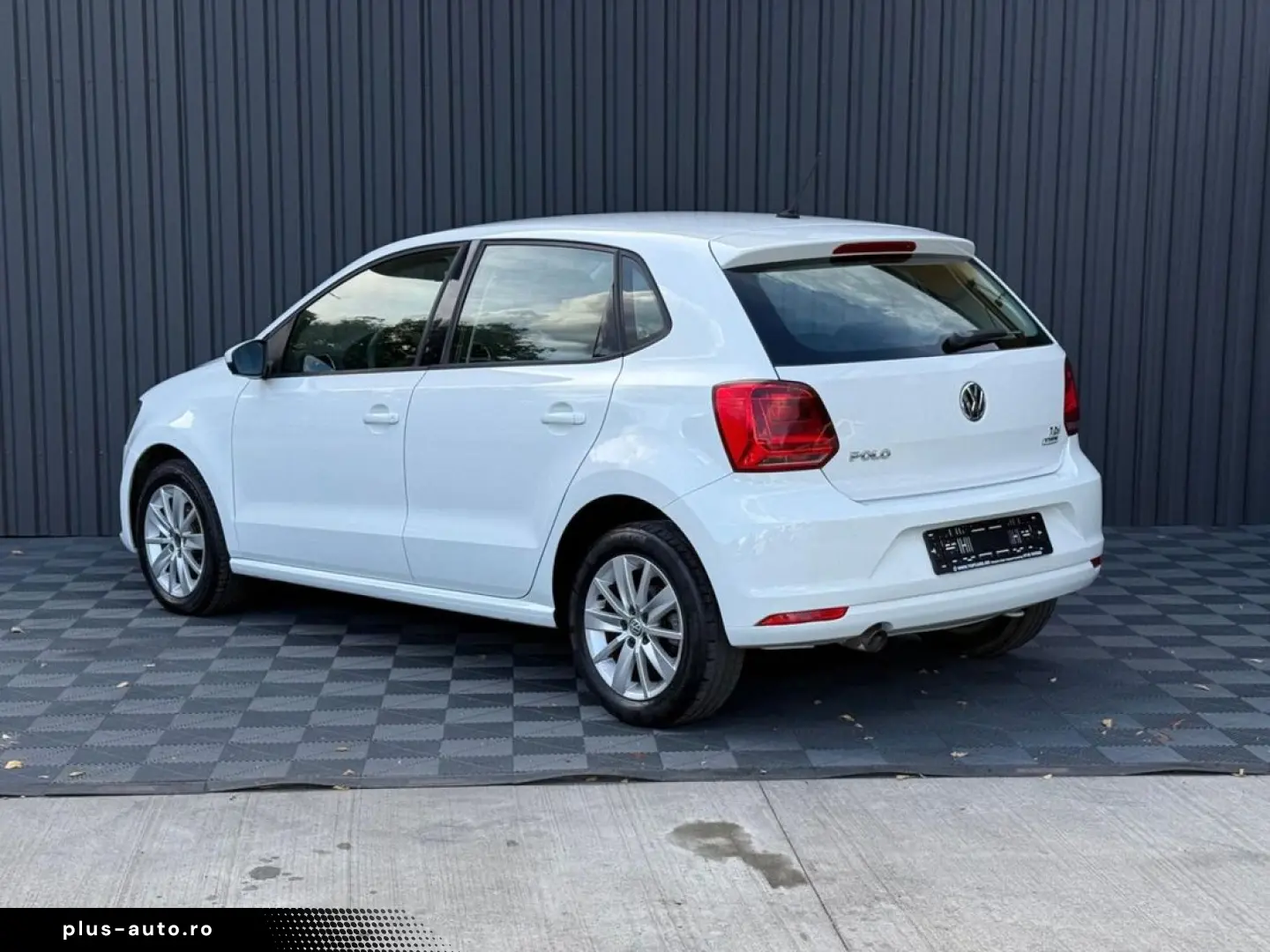 VOLKSWAGEN Polo 2015 — imagine 5