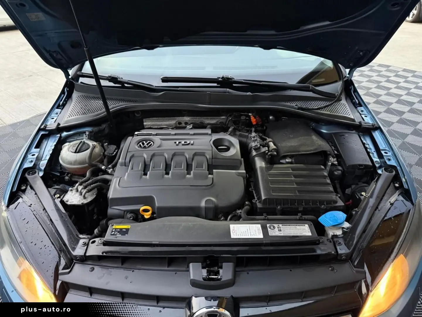 VOLKSWAGEN Golf 2013 — imagine 3