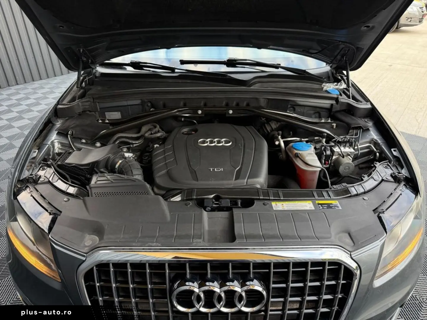 Audi Q5 2.0 TDI MANUAL    Vindem in Rate Avans Zero cu Bulet