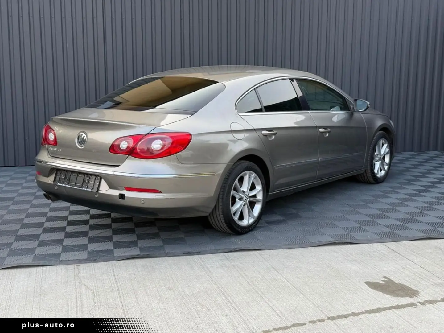 Volkswagen Passat-Cc