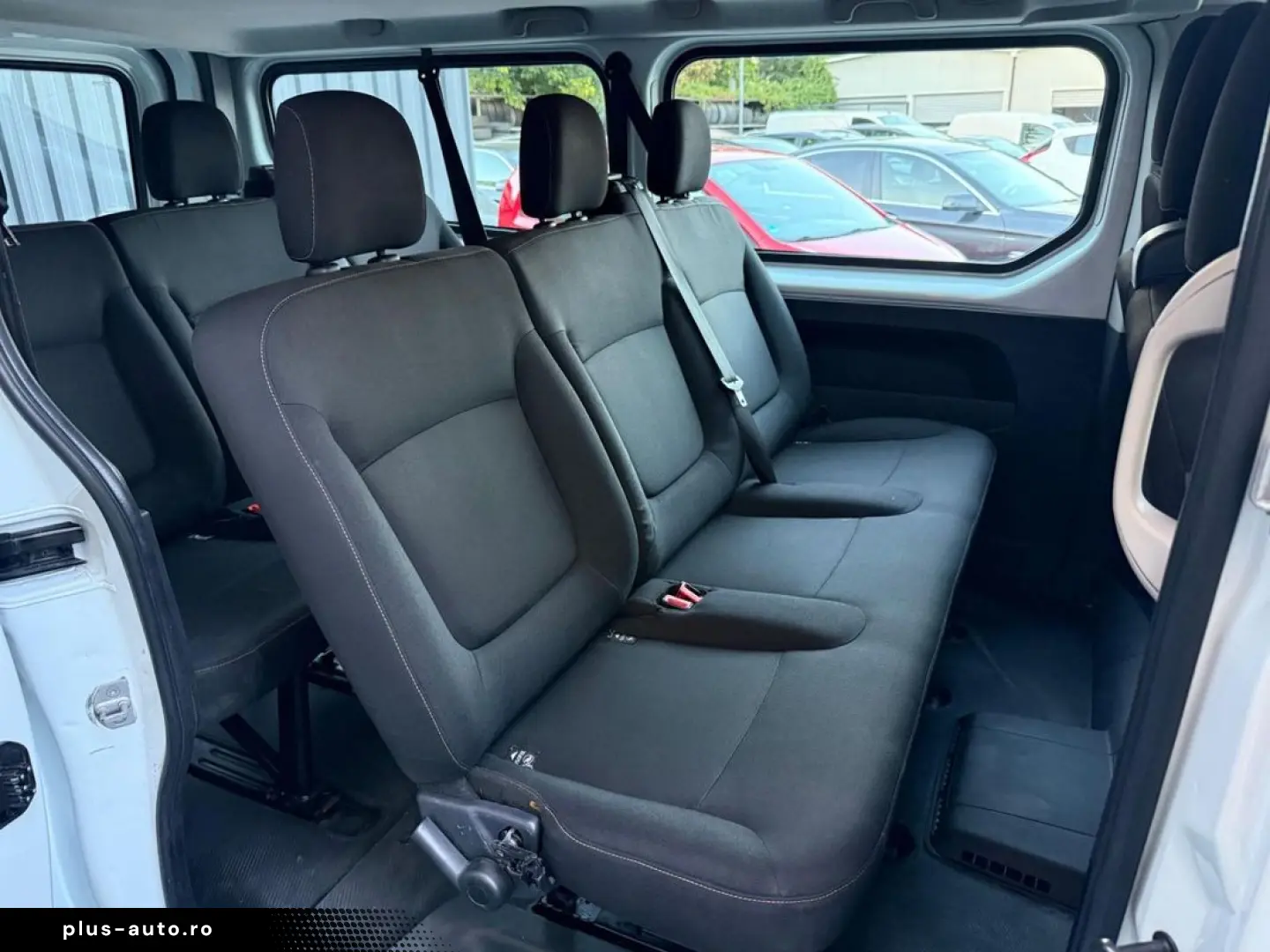 Renault Trafic 8 1    Vindem in Rate Avans Zero cu Buletinul