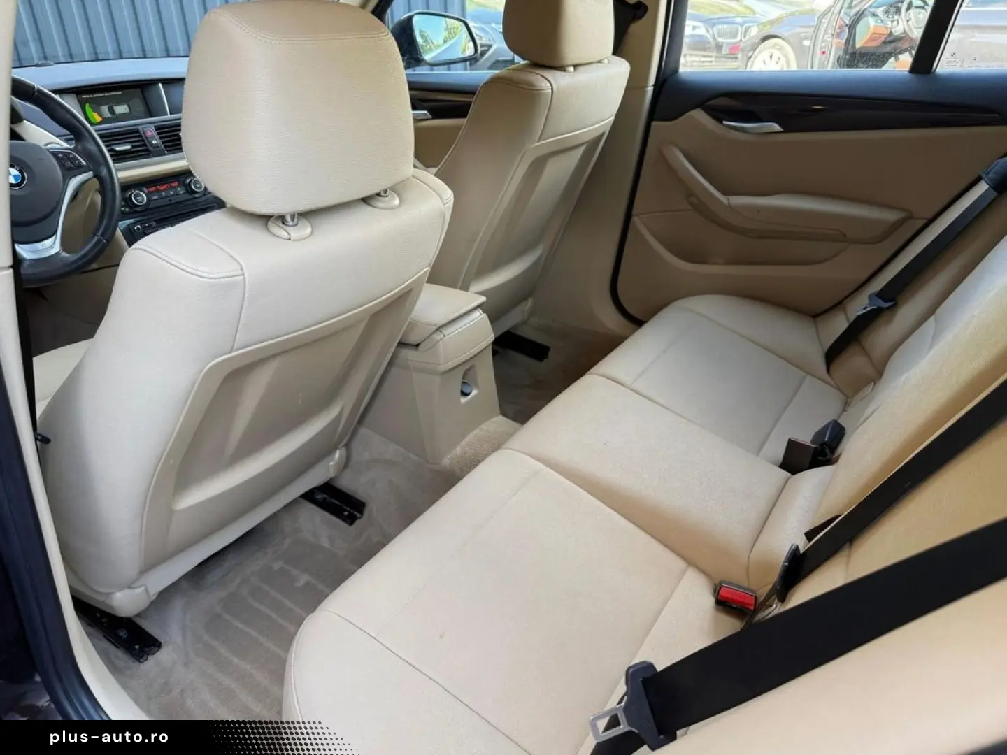 BMW X1 2015 — imagine 11