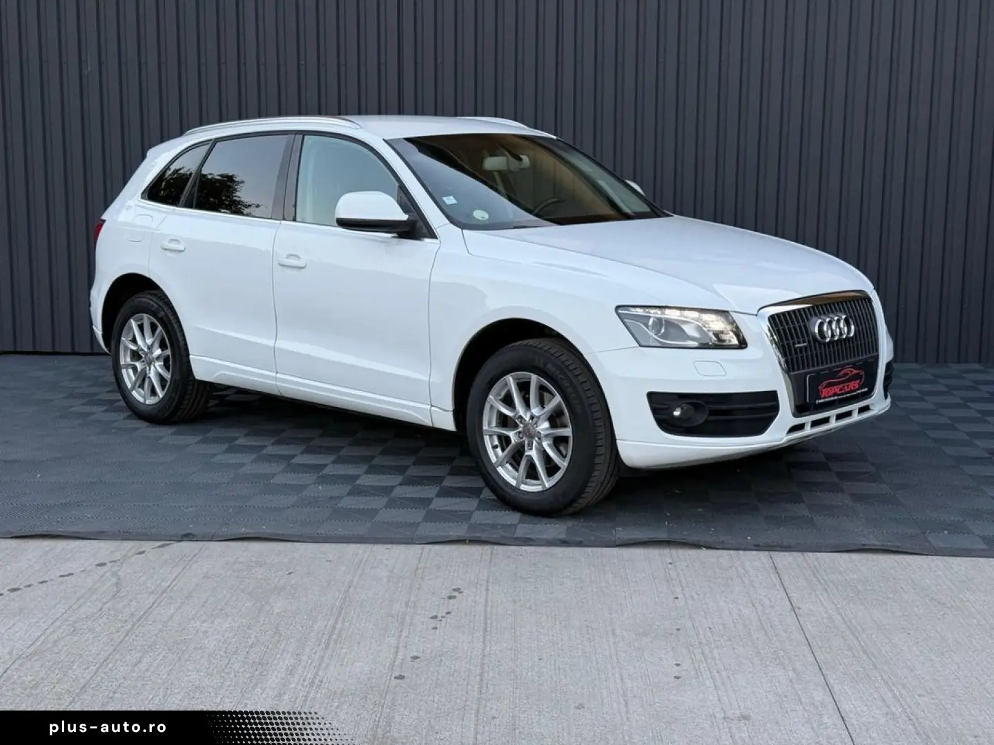 Audi Q5 2.0Tdi Quattro    Vindem in Rate Avans Zero cu Bulet