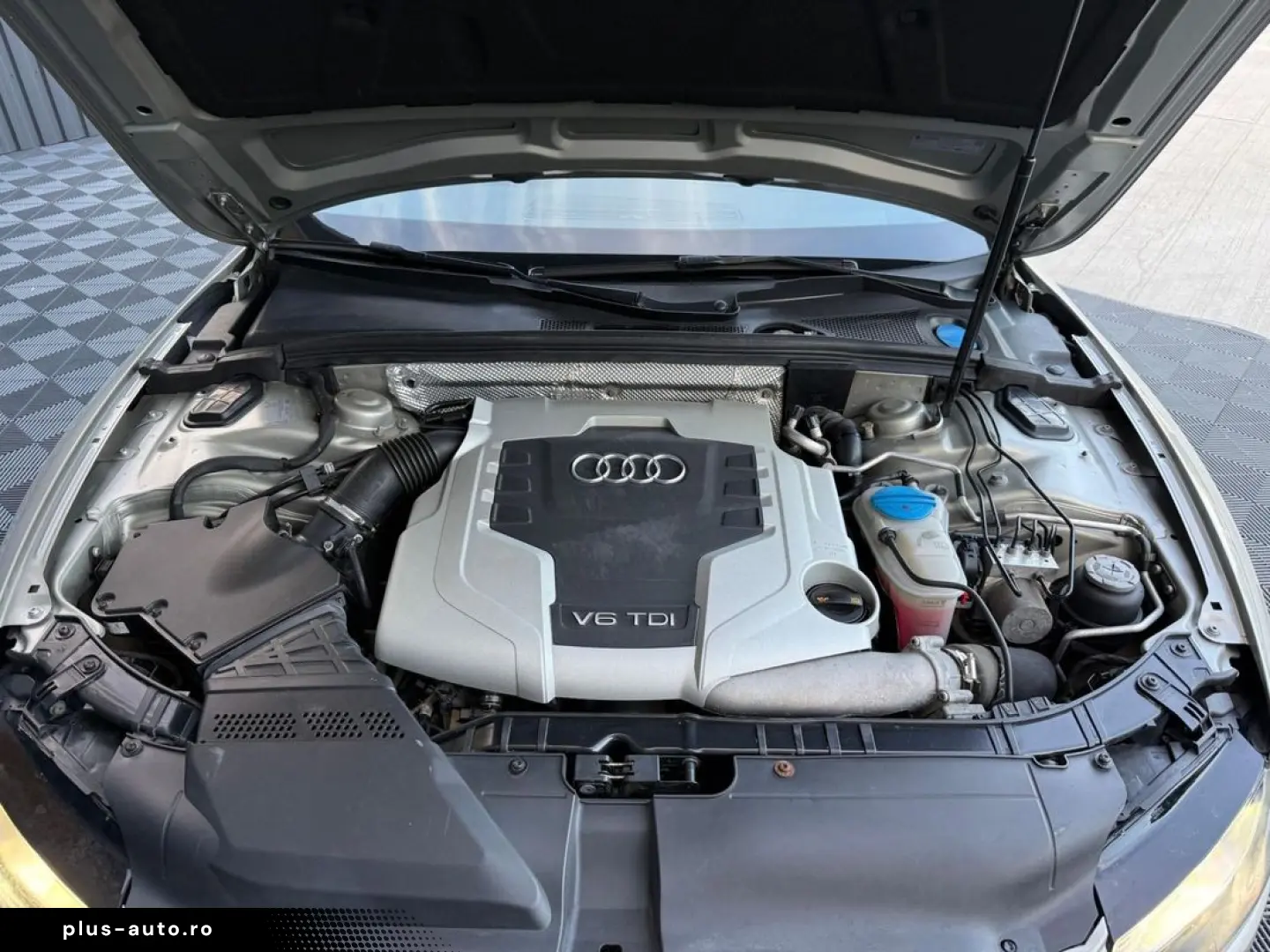 Audi A5 2.7TDI    Vindem in Rate Avans Zero cu Buletinul