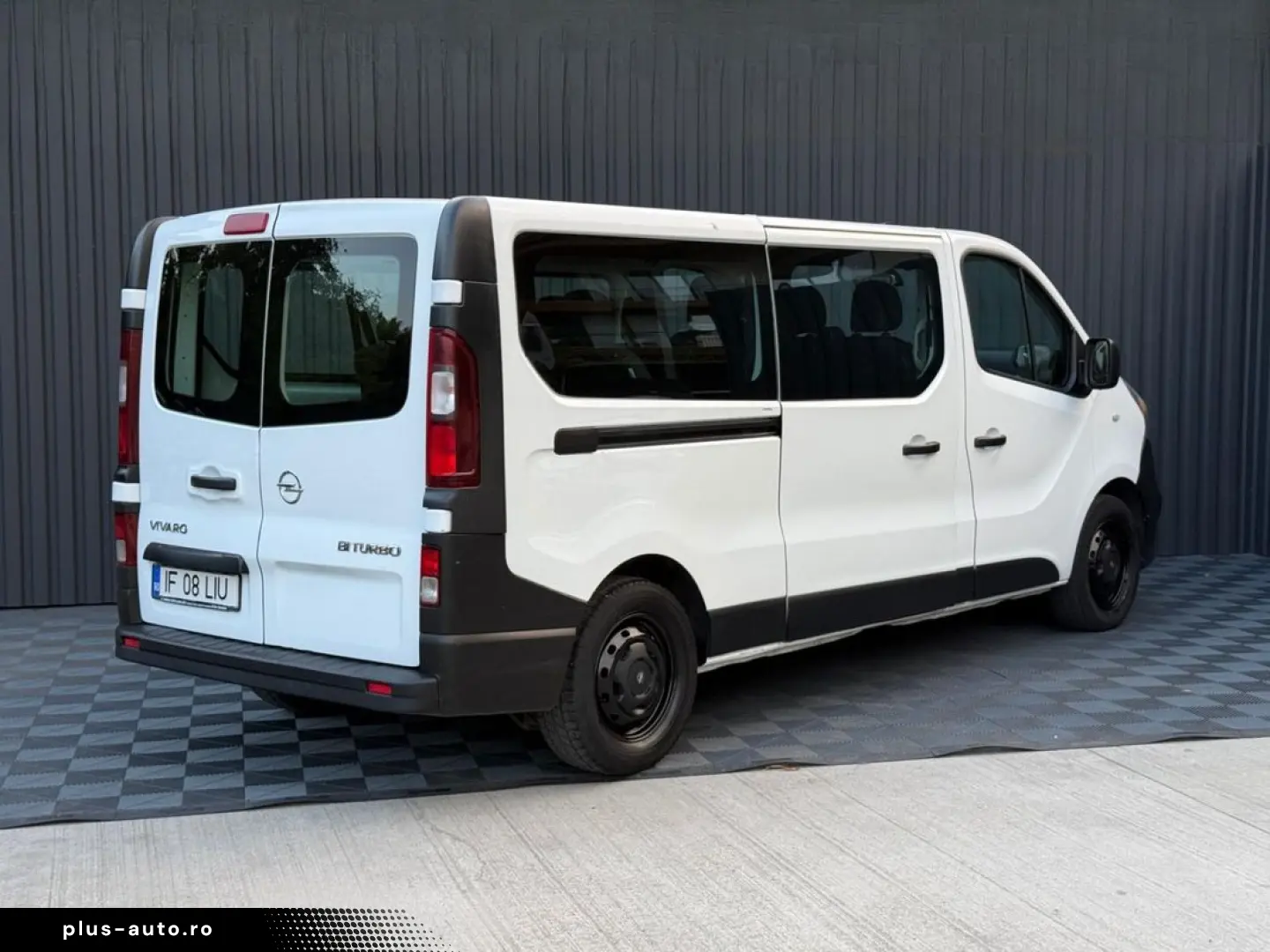 Opel Vivaro 1.6Cdti 9l    Vindem in Rate Avans Zero cu Bulet