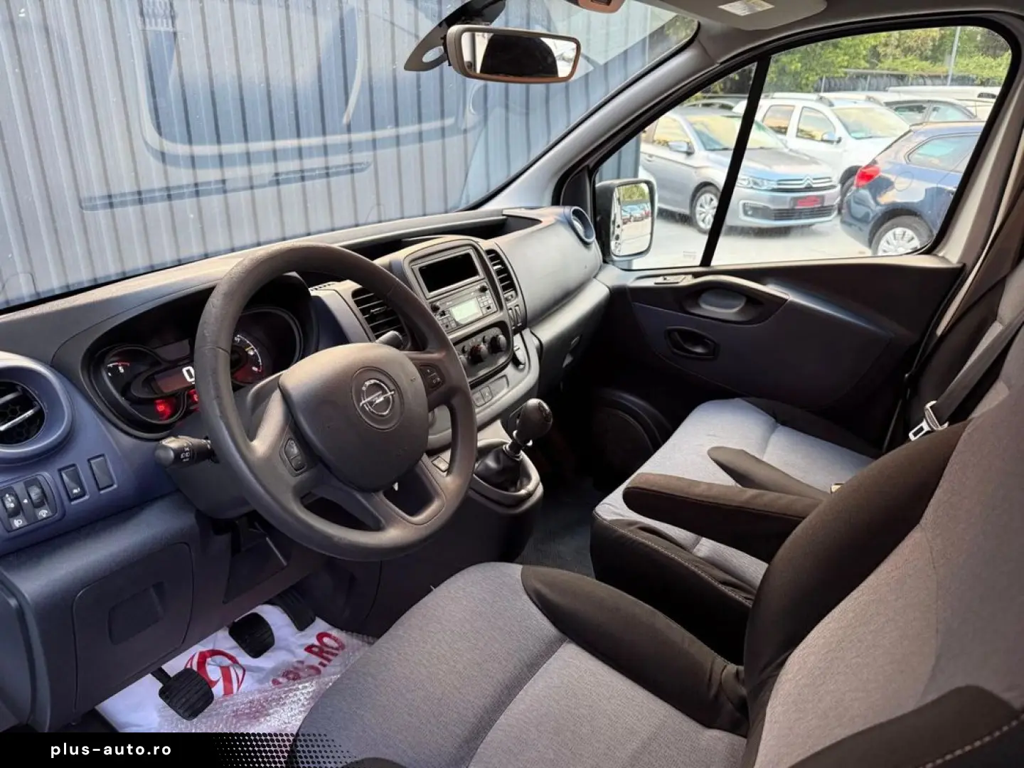Opel Vivaro 1.6Cdti 9l    Vindem in Rate Avans Zero cu Bulet