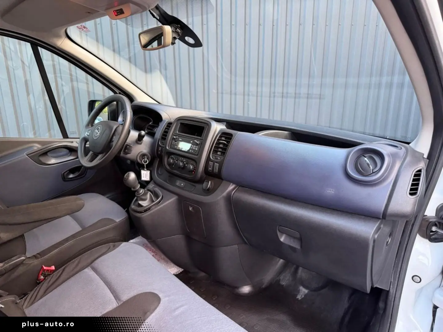 Opel Vivaro 1.6Cdti 9l    Vindem in Rate Avans Zero cu Bulet
