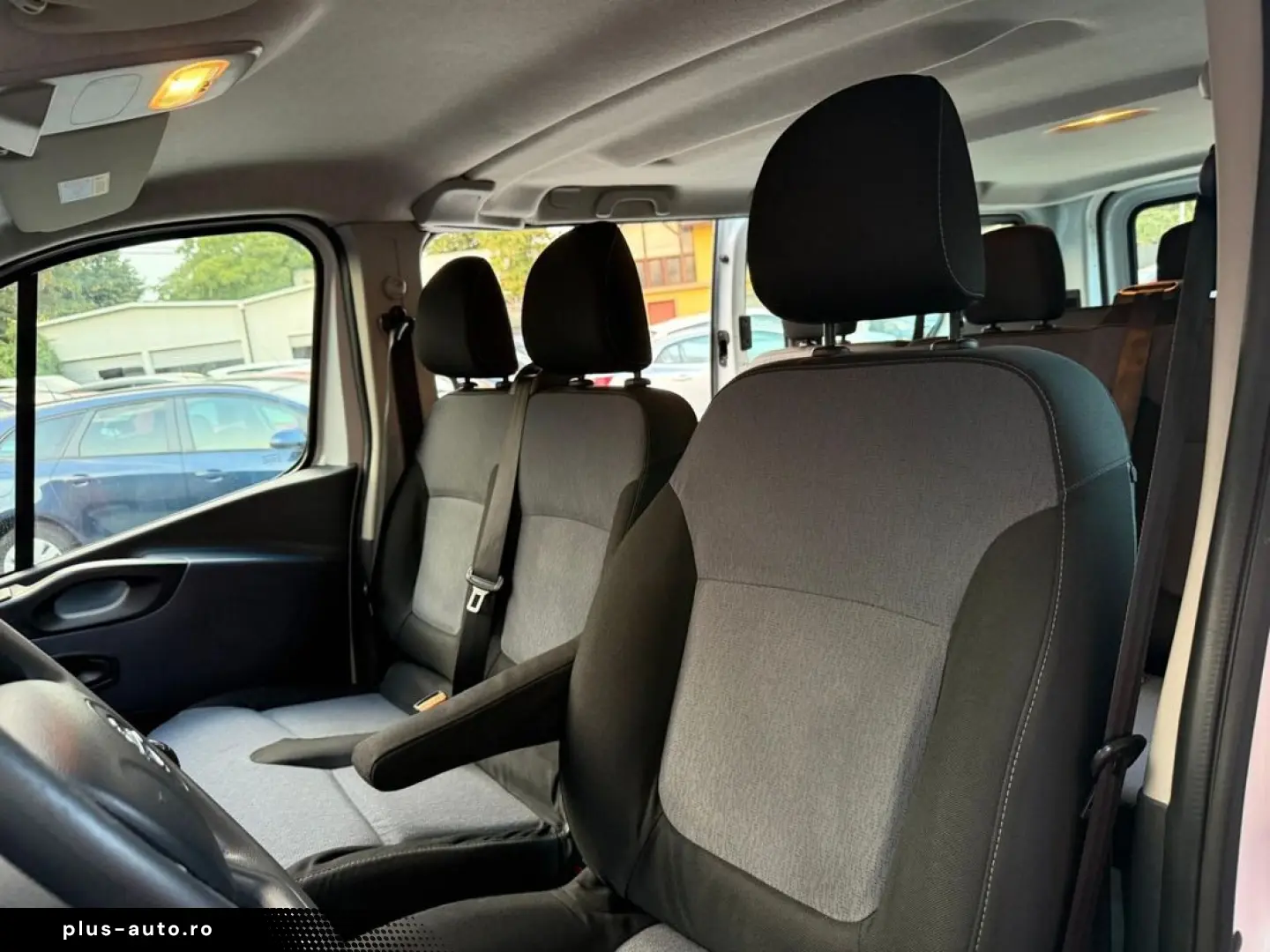 Opel Vivaro 1.6Cdti 9l    Vindem in Rate Avans Zero cu Bulet