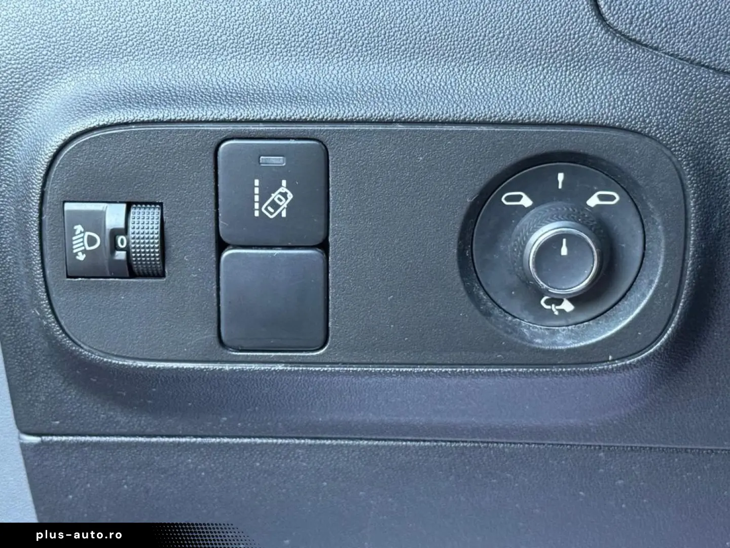 Citroen C3 1.2i    Vindem in Rate Avans Zero cu Buletinul