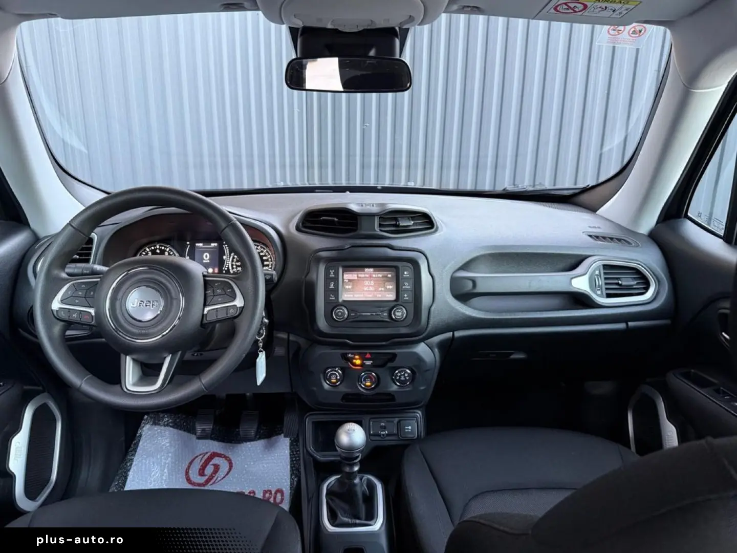 Jeep Renegade 1.0i    Vindem in Rate Avans Zero cu Buletinul