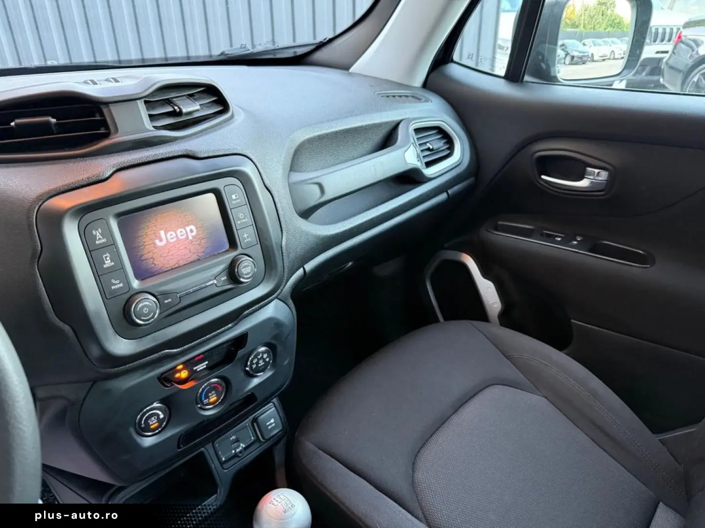 Jeep Renegade 1.0i    Vindem in Rate Avans Zero cu Buletinul