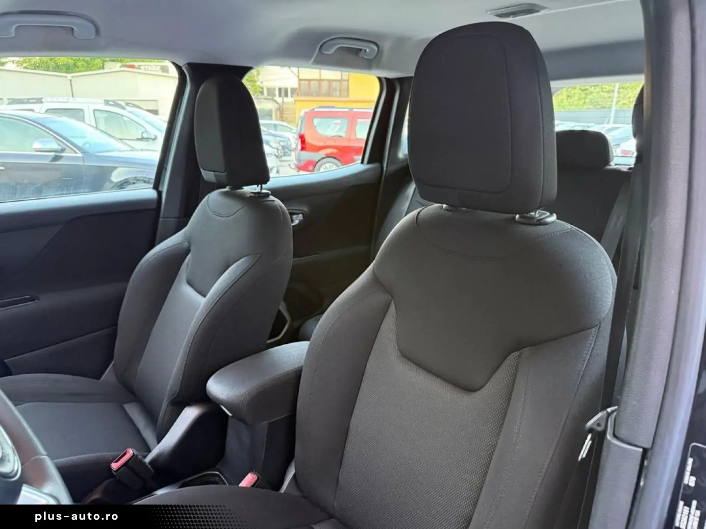 Jeep Renegade 1.0i    Vindem in Rate Avans Zero cu Buletinul