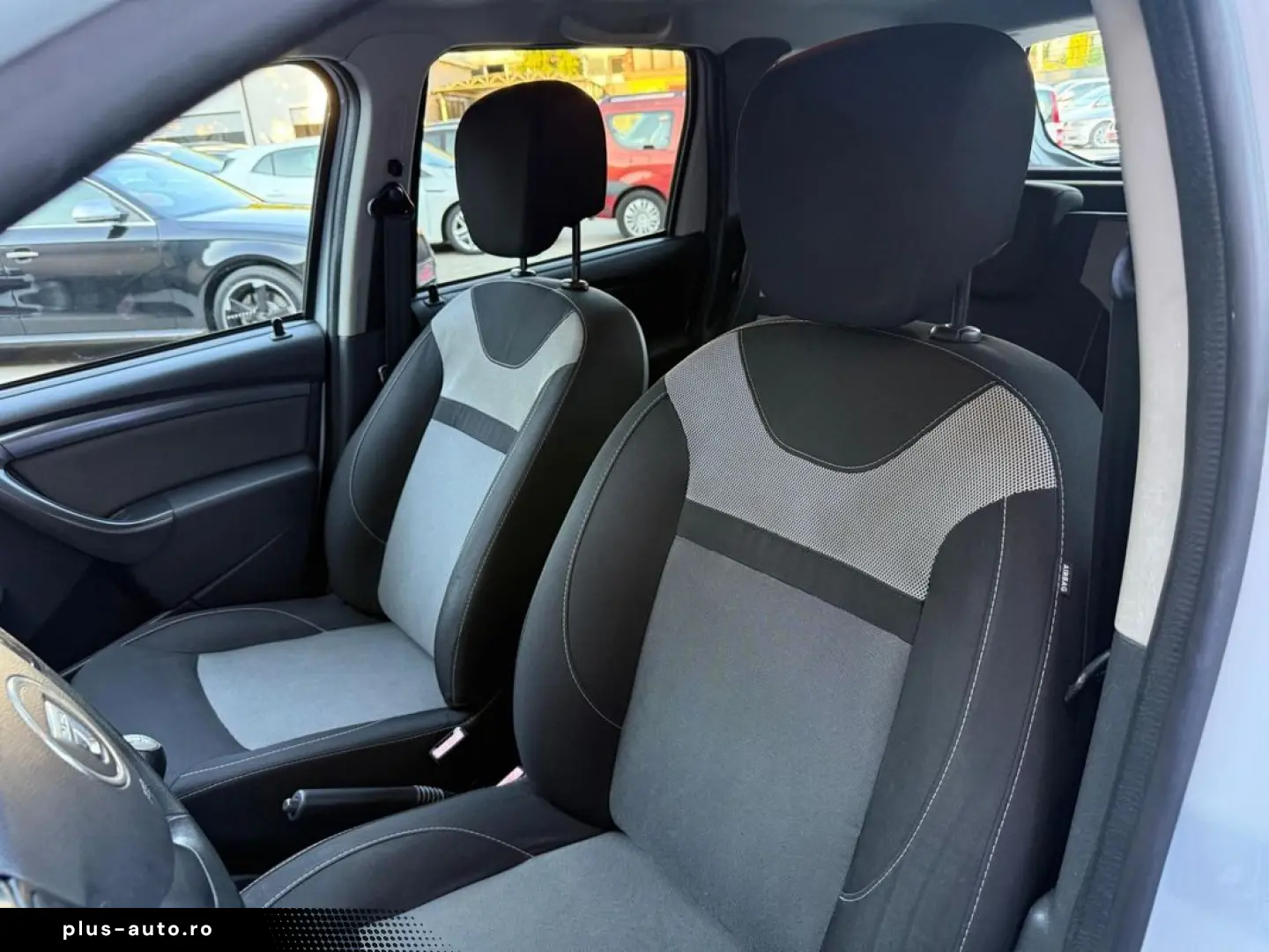 Dacia Duster 1.5dci    Vindem in Rate Avans Zero cu Buletinu
