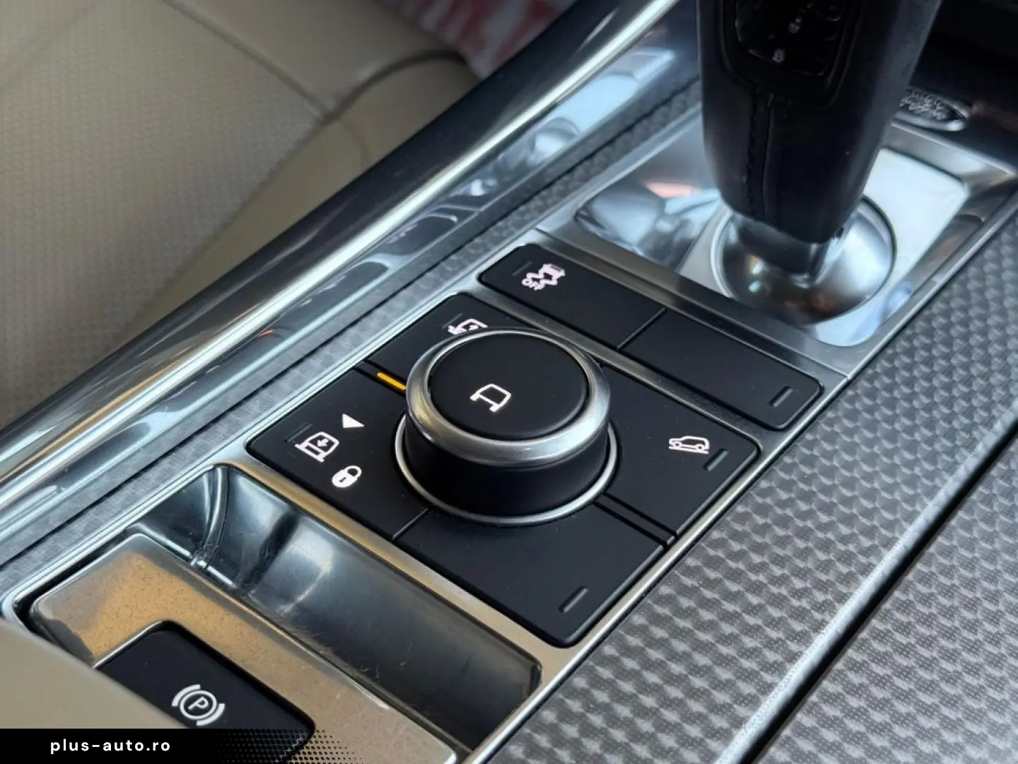 Land-Rover Range-Rover-Sport