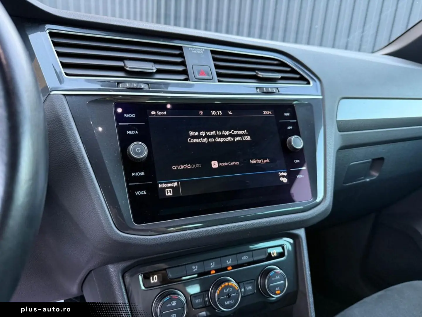 VOLKSWAGEN Tiguan 2019 — imagine 3