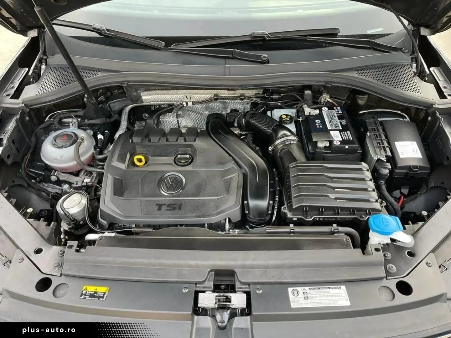 VOLKSWAGEN Tiguan 2019 — imagine 8