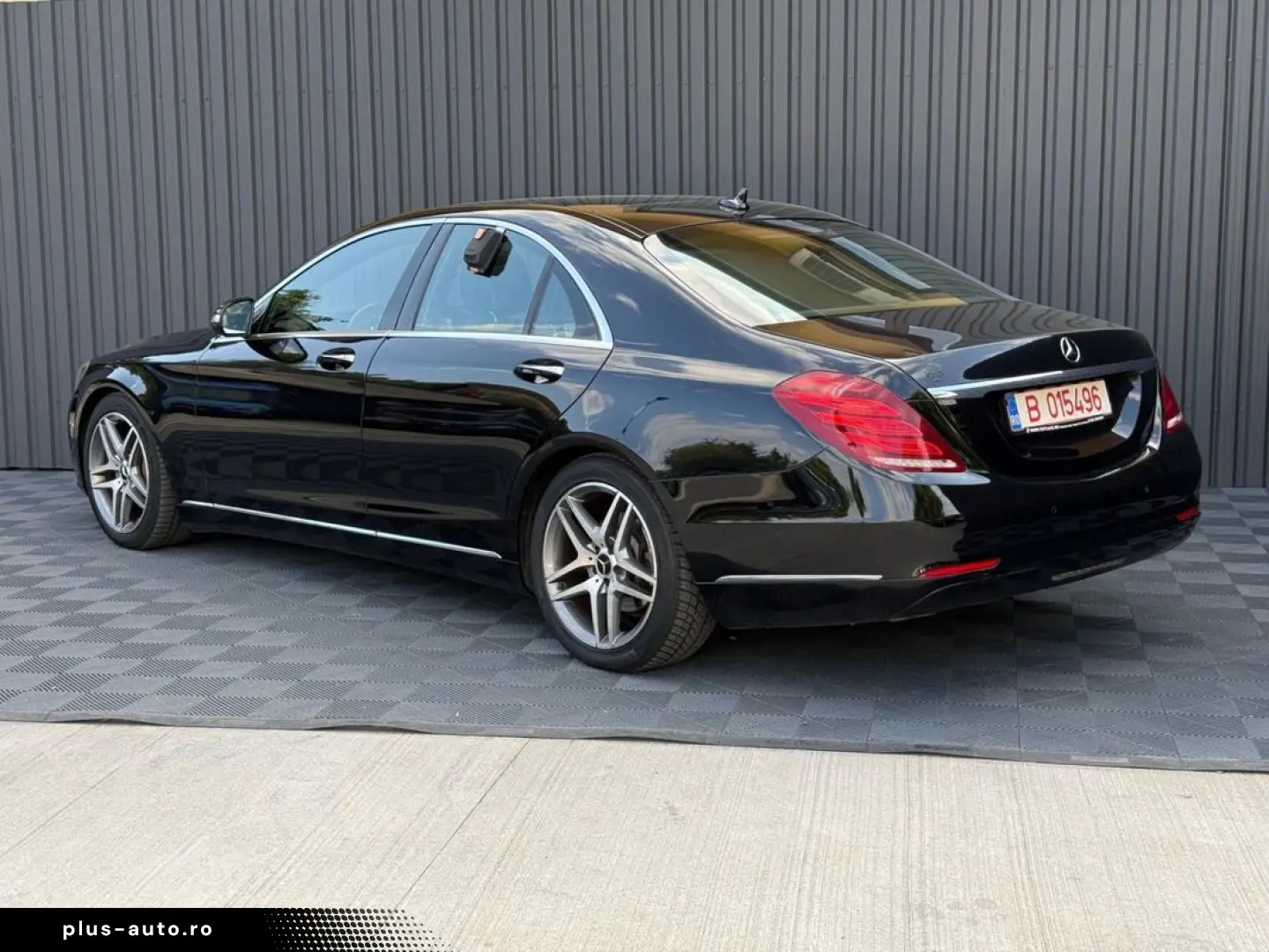 Mercedes-Benz S