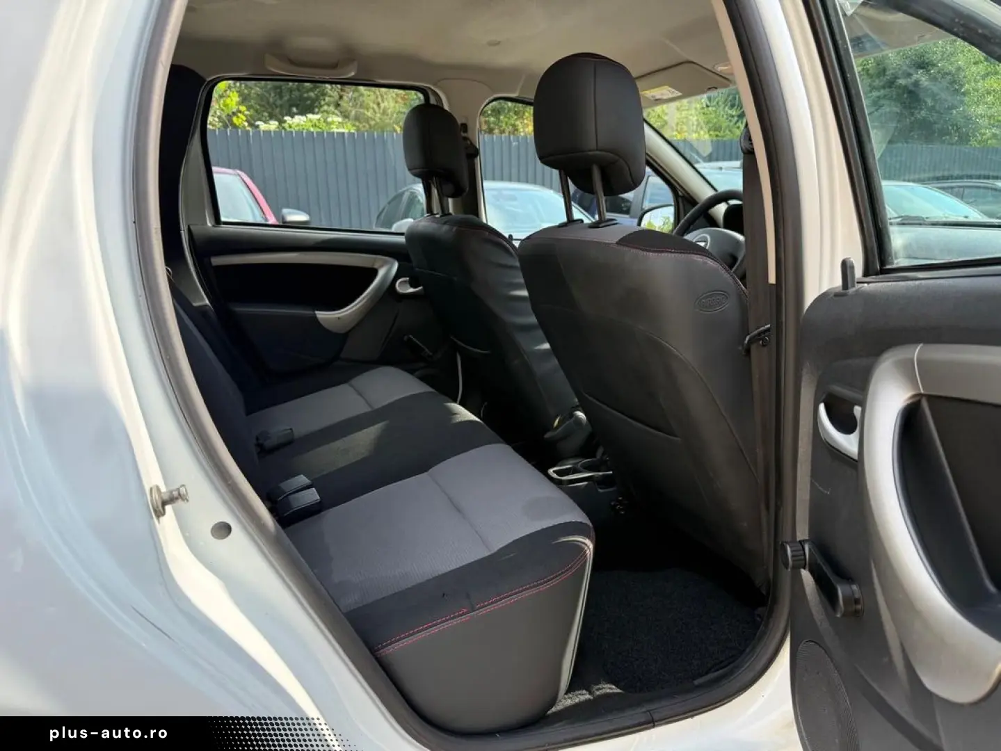 Dacia Duster 1.5dci    Vindem in Rate Avans Zero cu Buletinu