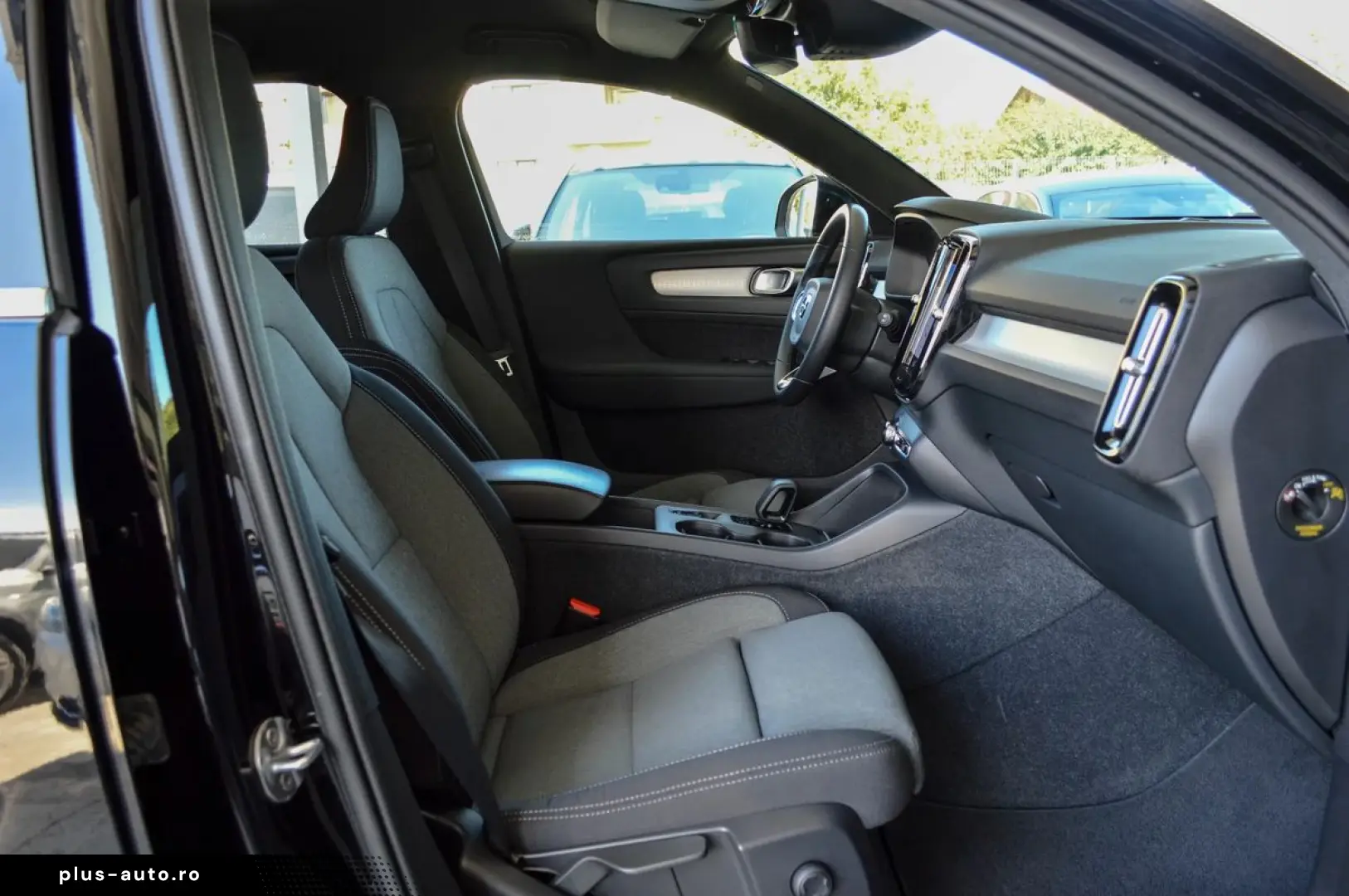 2023 Volvo XC-40 T5 Recharge Inscription Plug In Hybrid Benz