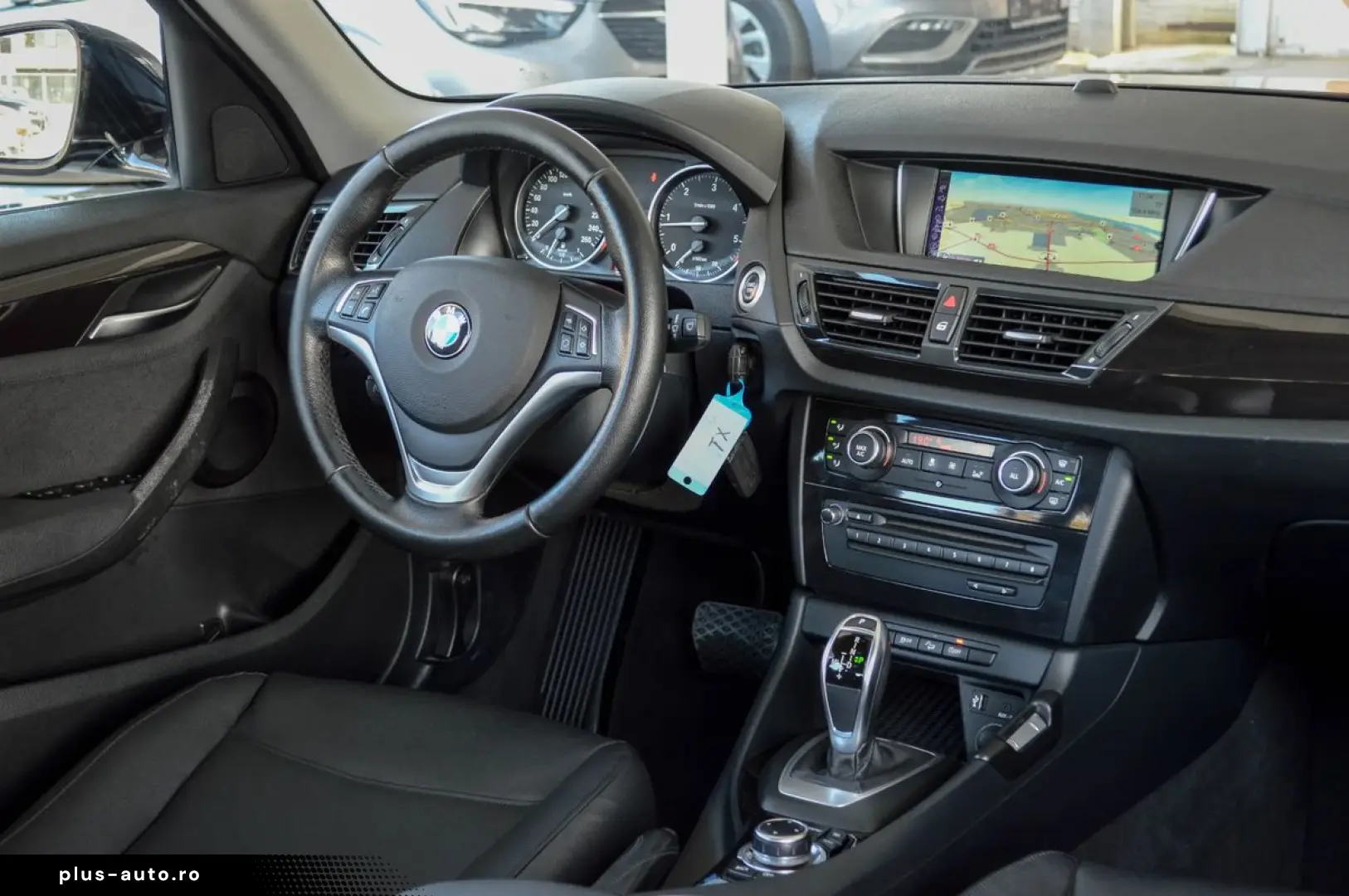 BMW X1 2013 — imagine 23
