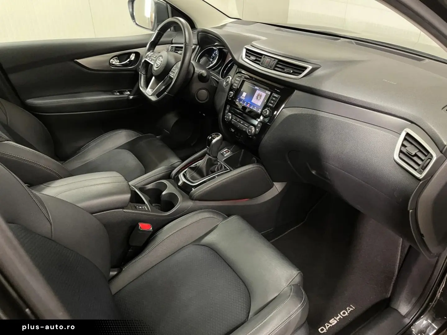 NISSAN Qashqai 2020 — imagine 4