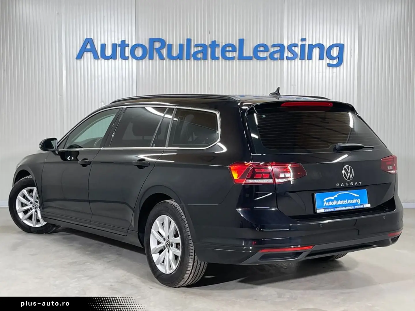 VOLKSWAGEN Passat 2023 — imagine 17