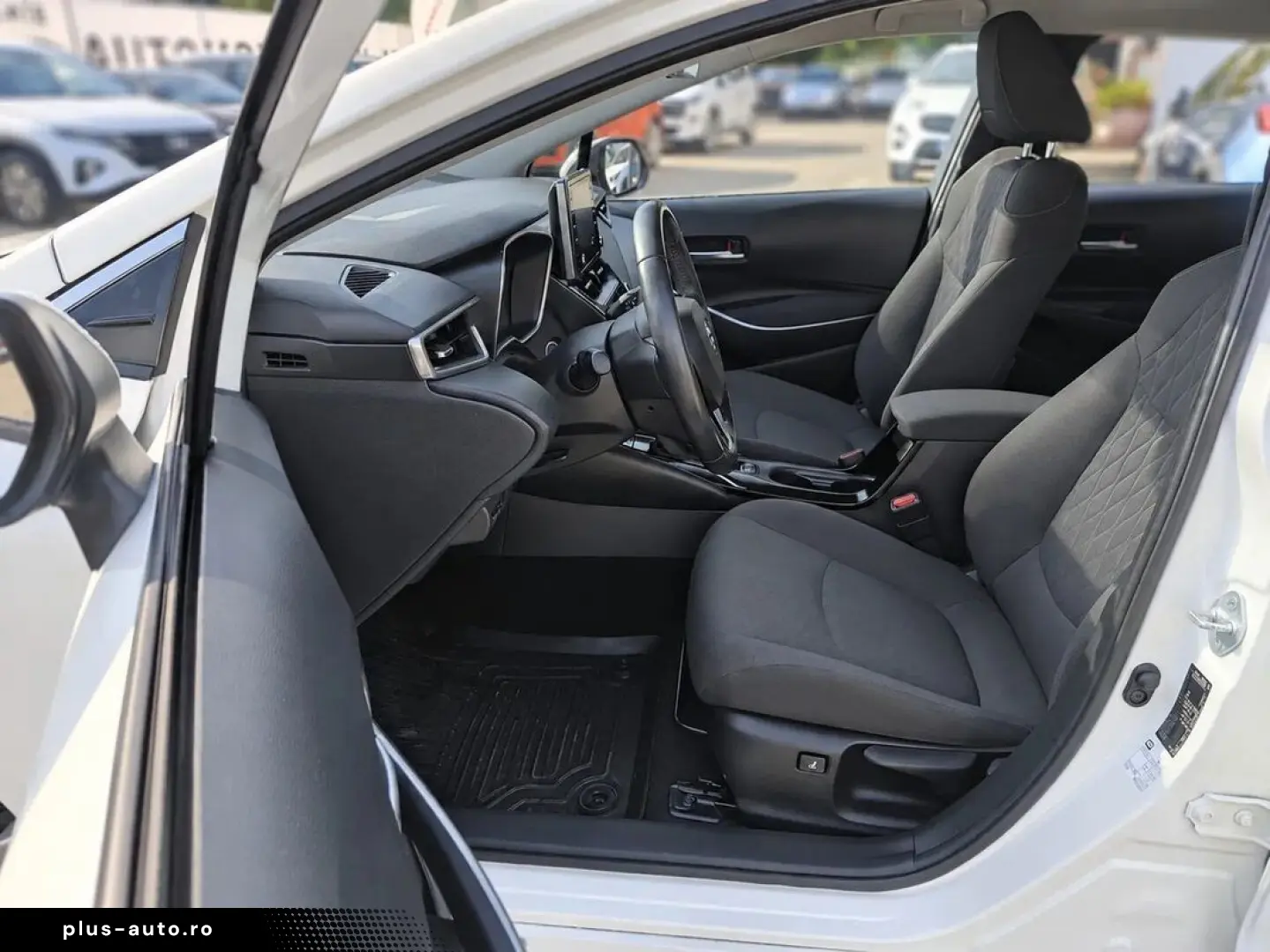 Toyota Corolla 1.8 Hybrid Business