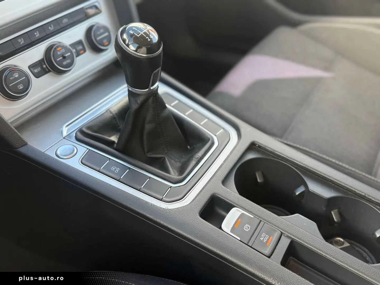 VOLKSWAGEN Passat 2016 — imagine 24