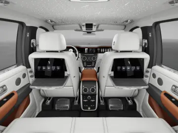 Rolls Royce Cullinan Silver Badge Serie II