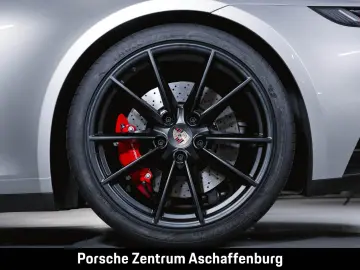PORSCHE 911 Carrera 4 GTS GT-Sportlenkrad