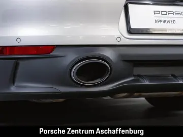 PORSCHE 911 Carrera 4 GTS GT-Sportlenkrad