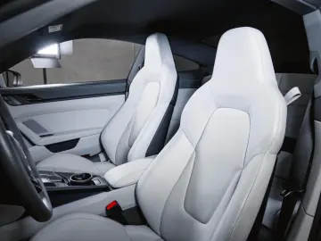 PORSCHE 911 Carrera 4 GTS GT-Sportlenkrad