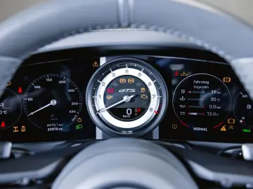 PORSCHE 911 Carrera 4 GTS GT-Sportlenkrad