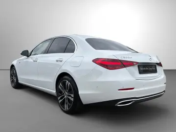 MERCEDES-BENZ C 300 e Avantgarde Distronic Memory