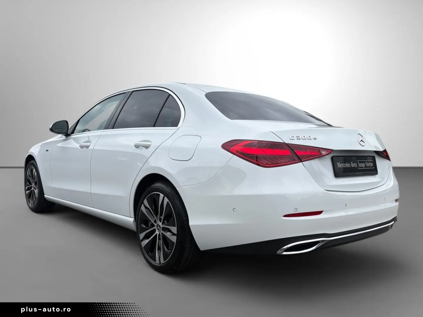 MERCEDES-BENZ C 300 e Avantgarde Distronic Memory